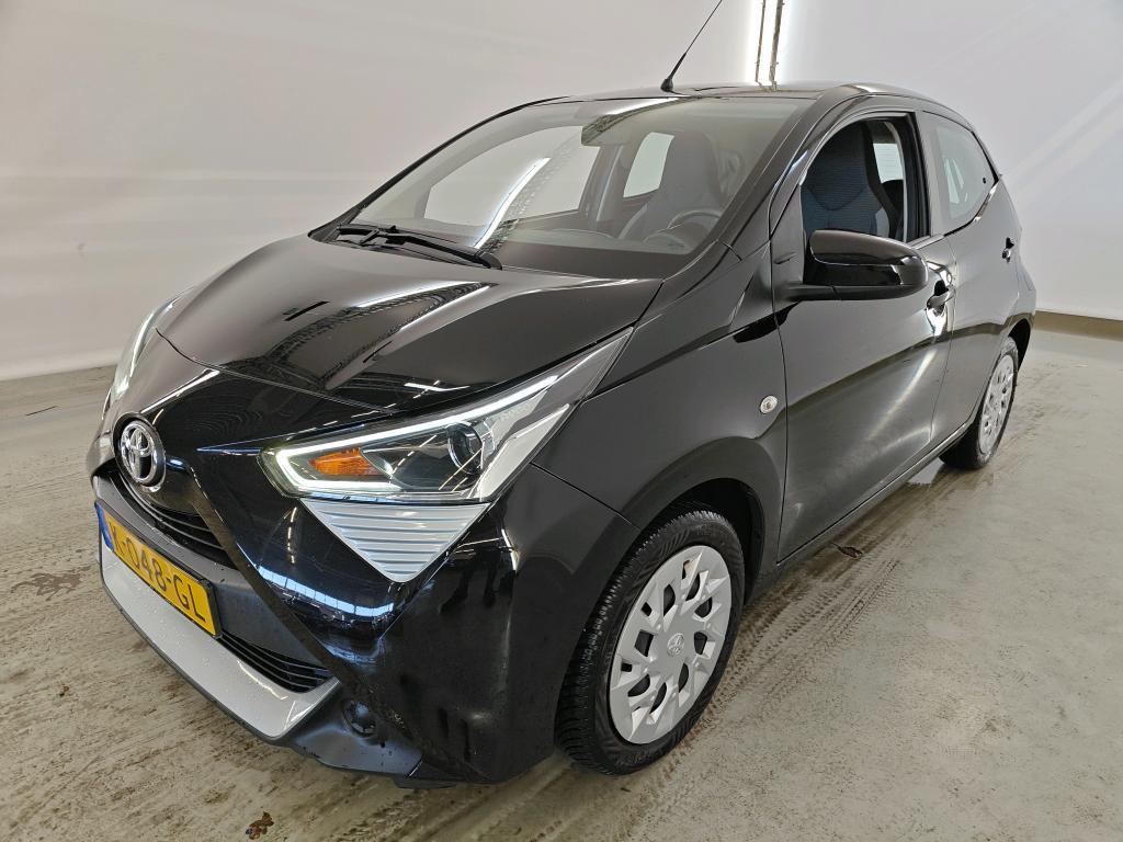 Toyota Aygo 1.0 VVT-I X-PLAY, 2021