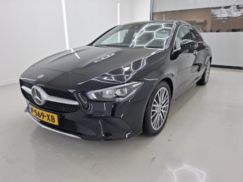 Mercedes-Benz CLA CLA 180 DCT Luxury Line 4d
