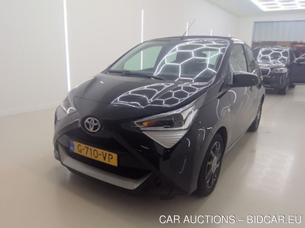 Toyota Aygo 1.0 VVT-i x-play x-shift 5d