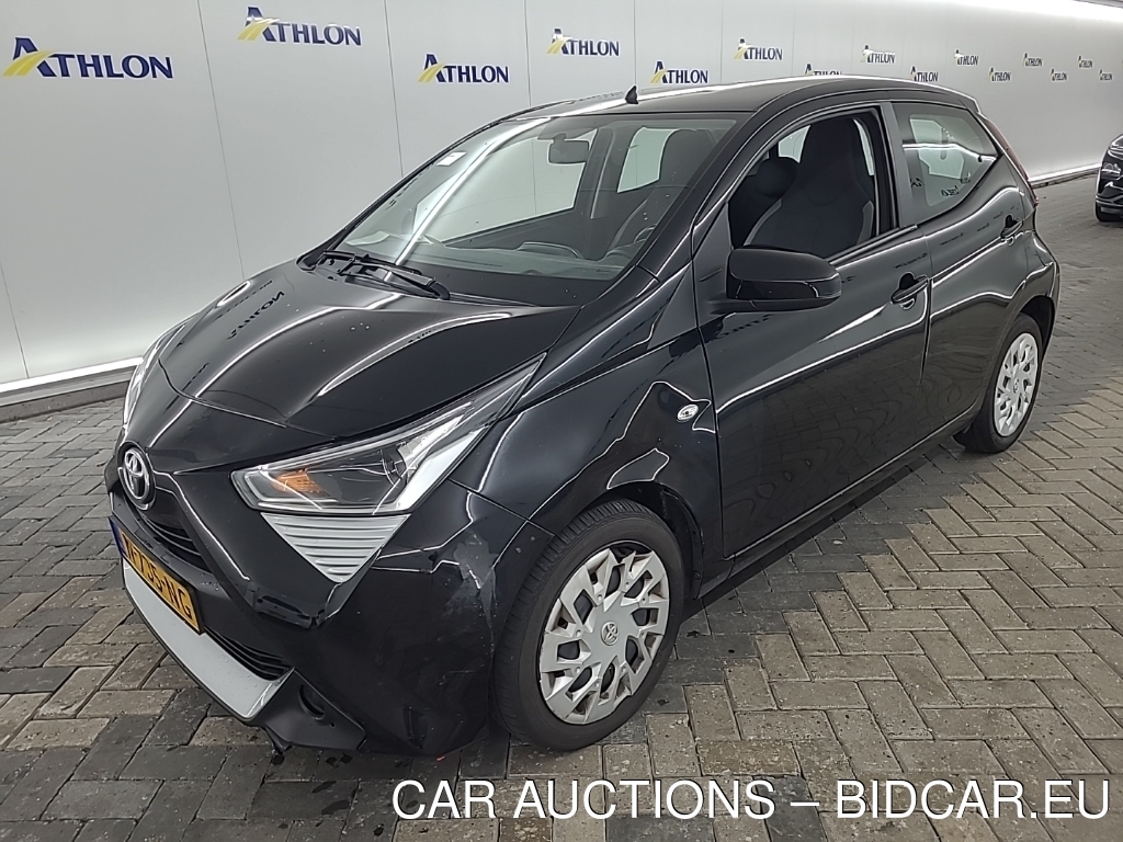 Toyota Aygo 1.0 VVT-I X-PLAY 5D 53KW, 2021