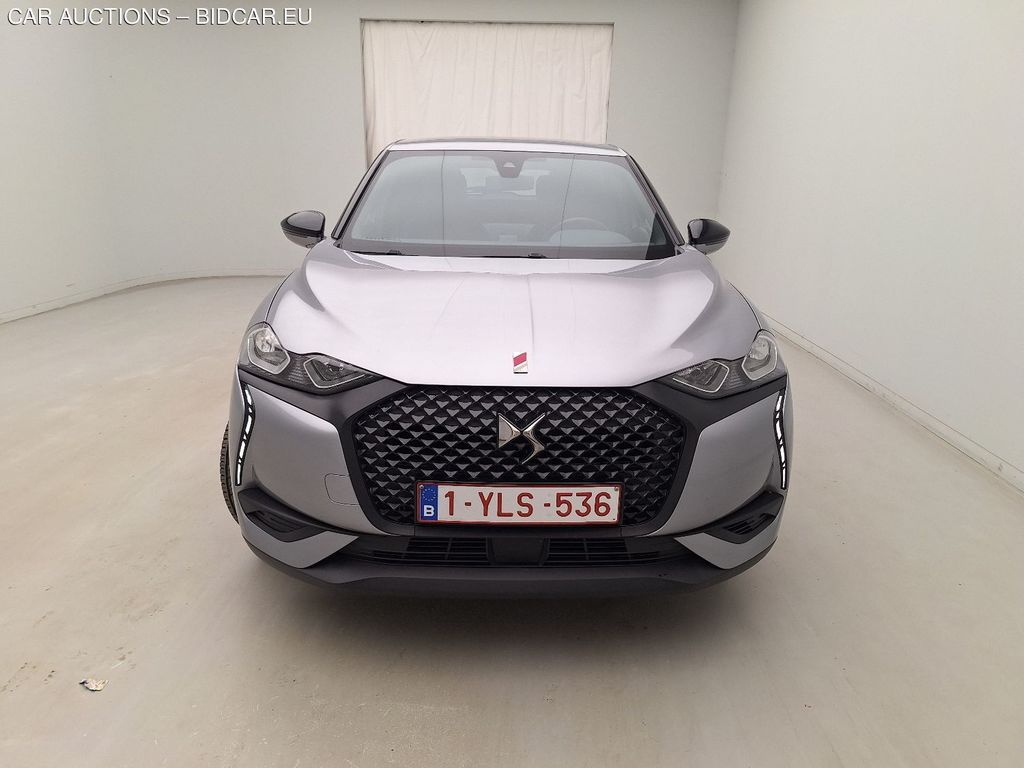 Ds Ds3-crossback CB 19. DS 3 CROSSBACK BLUEHDI 100 MANUAL PERFORMANCE LINE, 2020