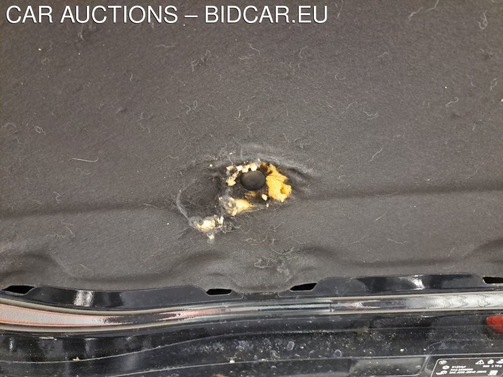 BMW Serie1-f40 REEKS HATCH 116DA (85 KW) 5D, 2021