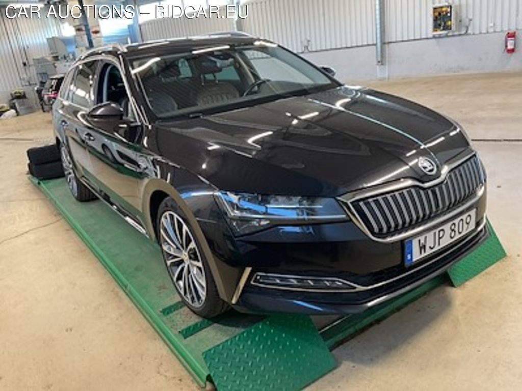 Skoda Superb iV Plug-In L&amp;K Drag Varmare