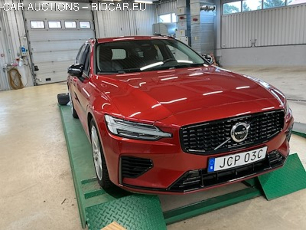 Volvo V60 T8 Recharge 456 AWD Ultimate Dark VOC Drag Panorama