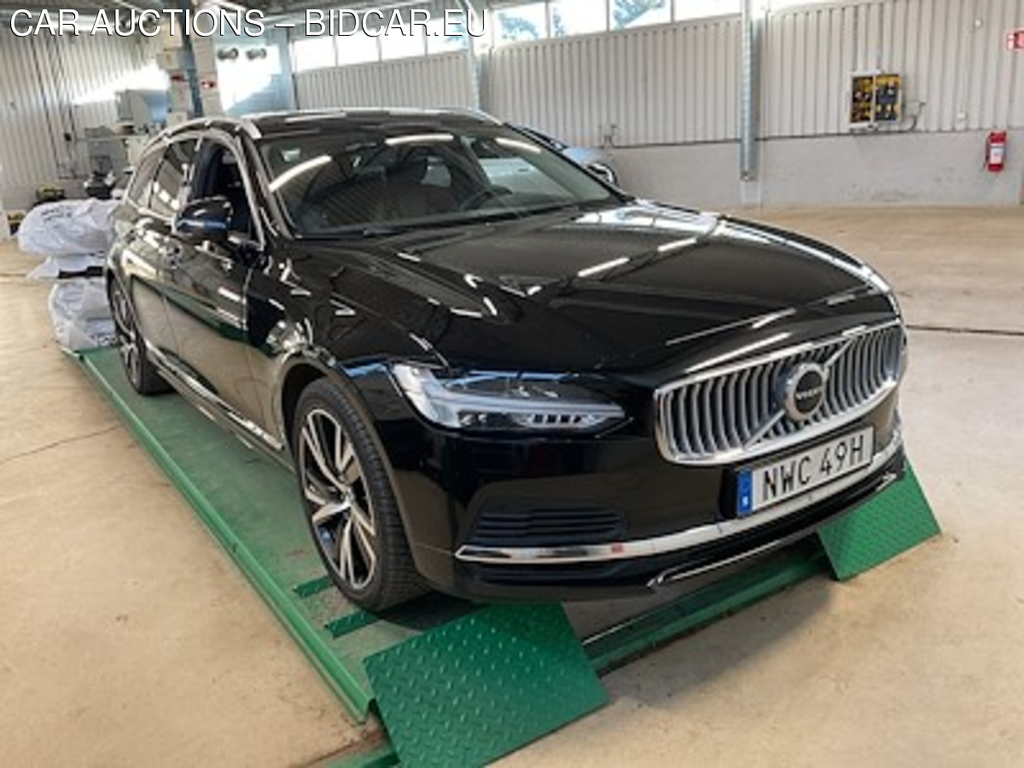 Volvo V90 T6 Recharge 350 AWD Core Edt VOC Drag H/K Skinn