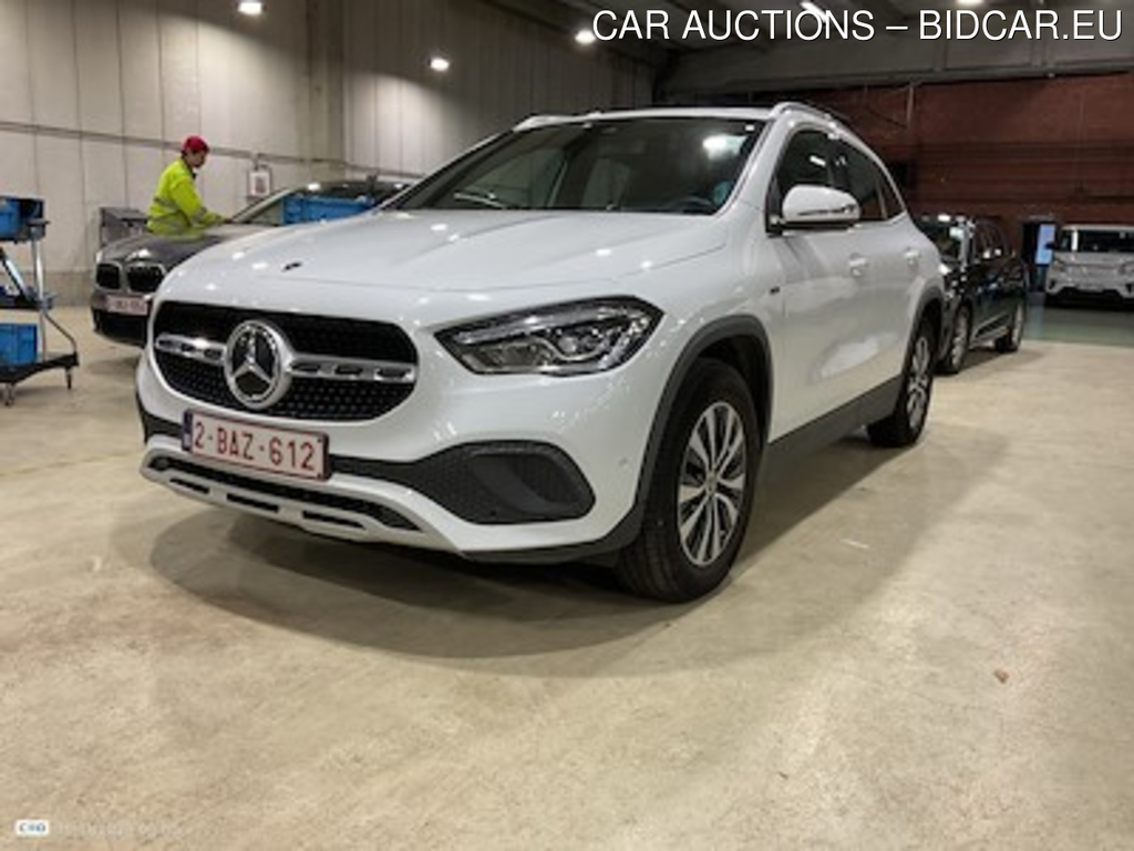 Mercedes-Benz GLA 1.3 GLA 250 E DCT BUSINESS SOLUTION