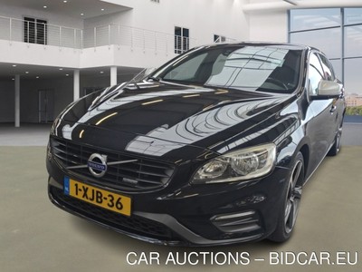 Volvo V60 2.0 D4 R-DESIGN, 2014