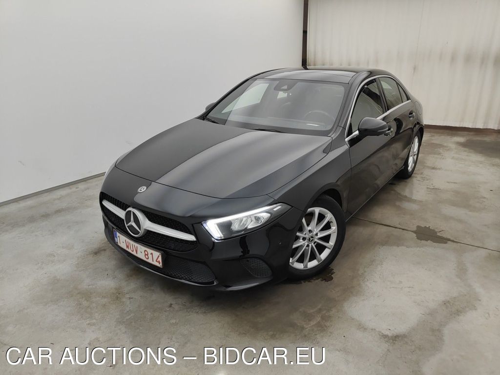 Mercedes A-klasse-lim-17 LIMOUSINE A 180 D DCT LAUNCH EDITION 4D, 2019