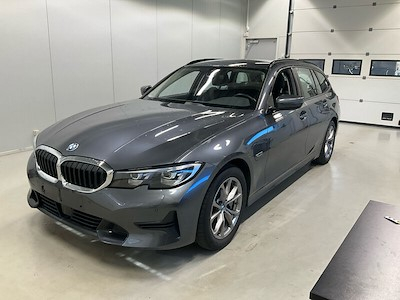 BMW Series 3 330e Sport Line Touring Auto UA!