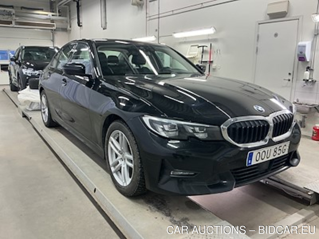 BMW 3-serie 320d xDrive Sport Line Rattvarme HiFi Adaptiv Farthallare