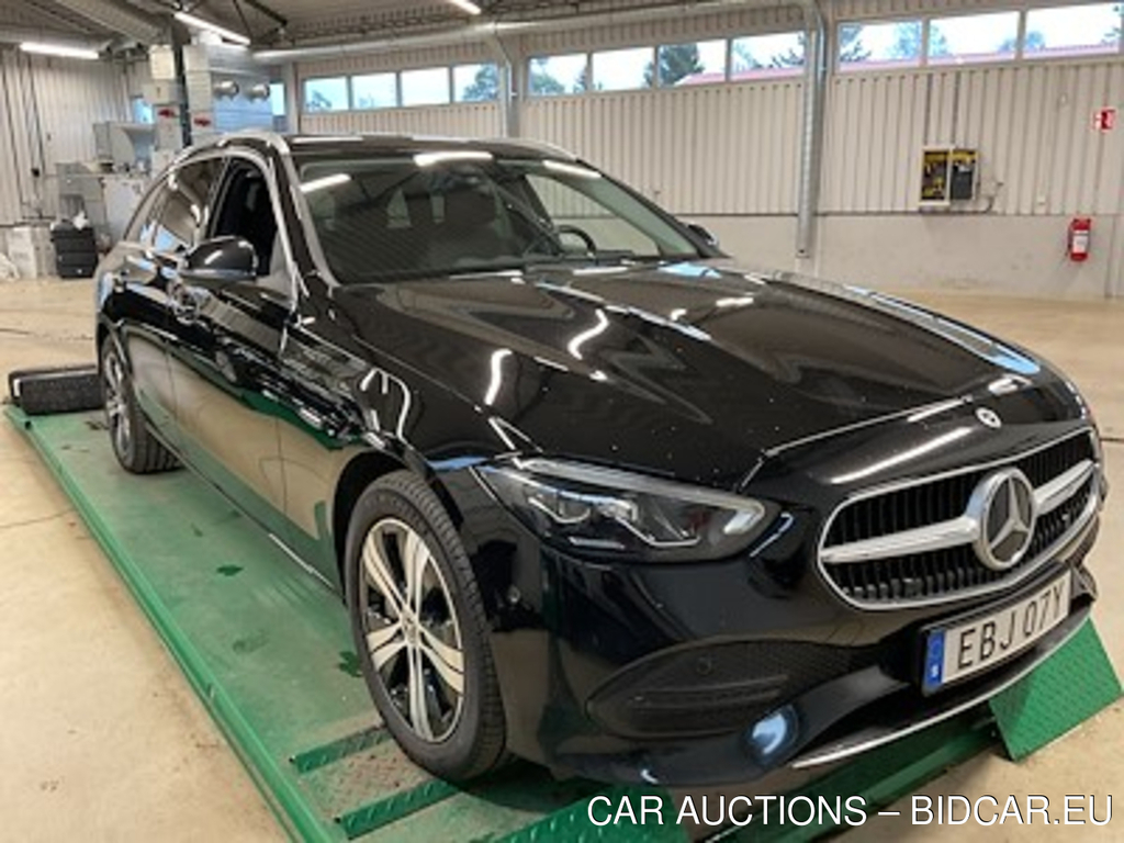 Mercedes-Benz C-Class 300 e T Avantgarde Drag Kamera Adaptiv Farthallare