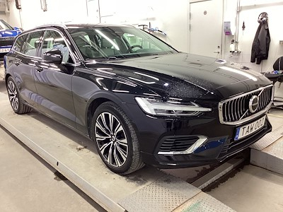Volvo V60 T6 350 AWD Core Edition Recharge Auto
