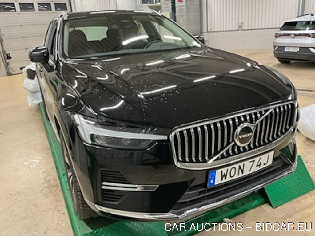 Volvo XC60 T6 Recharge 350 AWD Core Edt VOC Drag Panorama