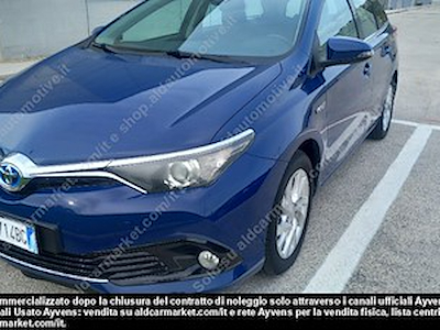 Toyota auris touring sports hybrid business -