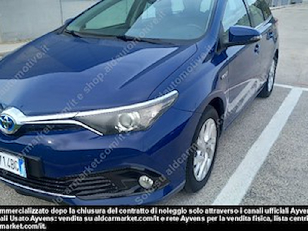 Toyota auris touring sports hybrid business -