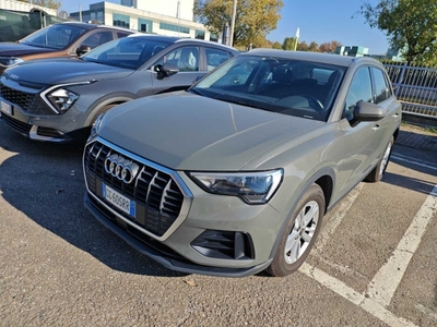 Audi Q3 35 TDI quattro S tronic Business, 2021