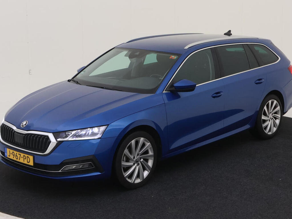 Skoda Octavia combi 1.5 TSI 150PK FIRST EDITION TREKHAAK, 2020