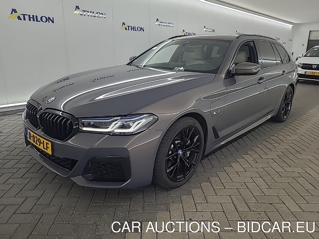 BMW 5 SERIE TOURING 530E BUSINESS EDITION PLUS 5D 215KW, 2022