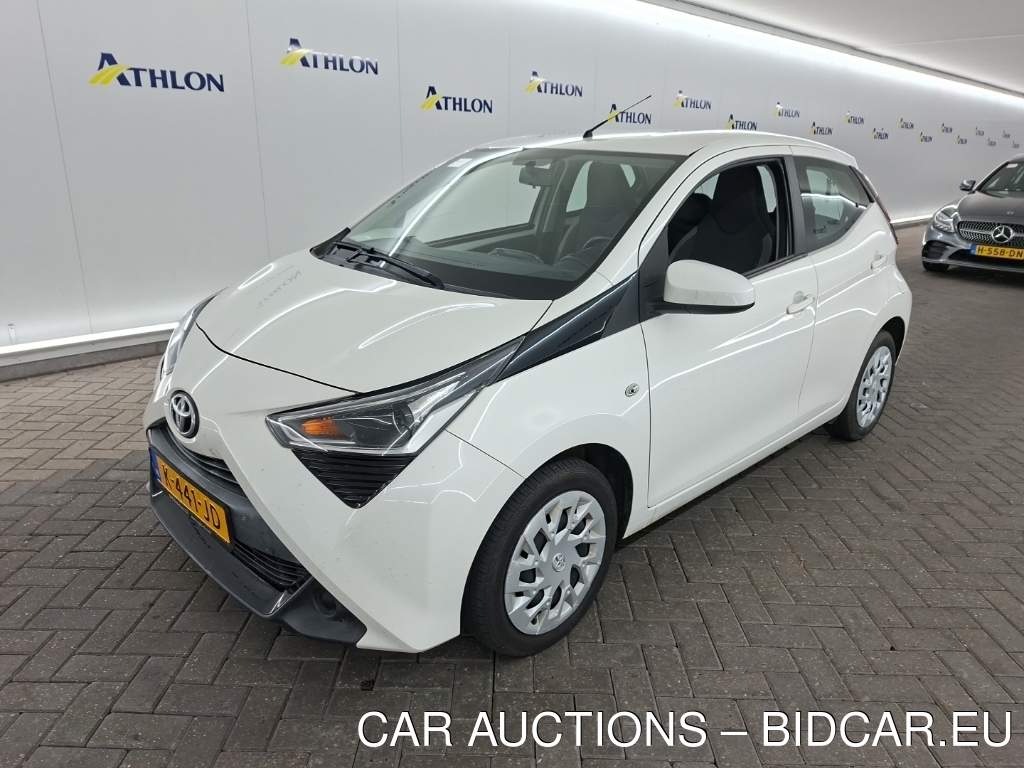 Toyota Aygo 1.0 VVT-I X-PLAY 5D 53KW, 2021