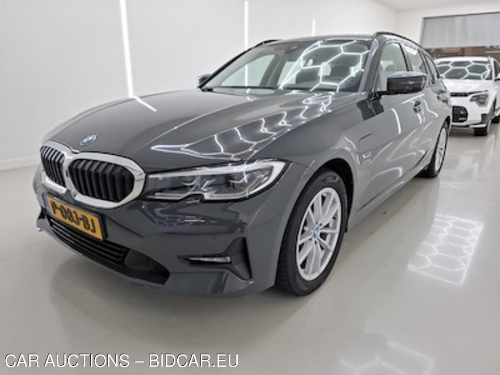 BMW 3-serie touring 320e Business Edition Plus