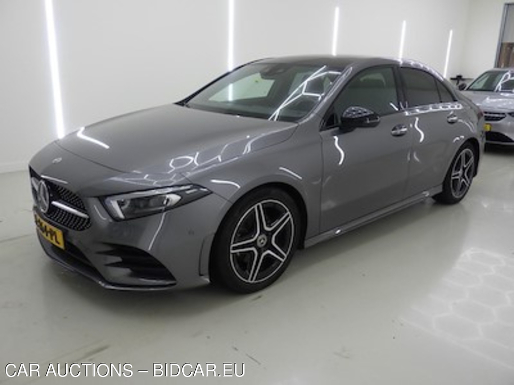 Mercedes-Benz A-klasse limousine A 180 7G-DCT Business Solution AMG 4d