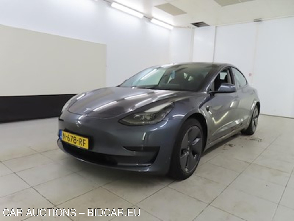 Tesla Model 3 Standard Range Plus RWD 4d