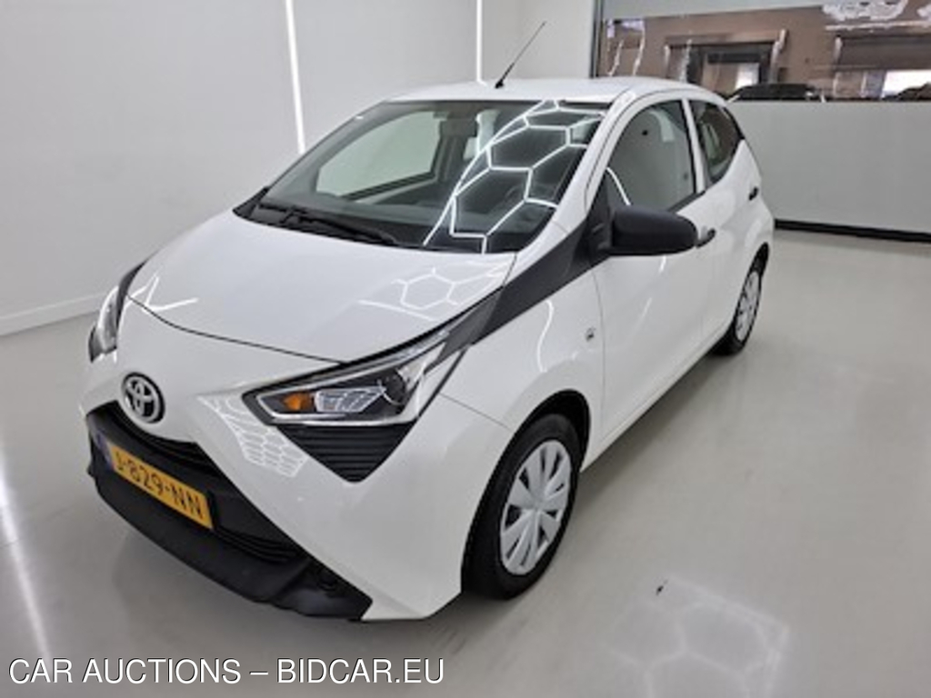 Toyota Aygo 1.0 VVT-i ActieAuto 5d x-fun