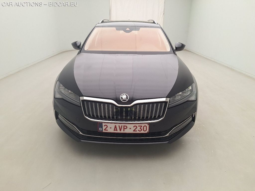SKODA Superbcombi-3v5 C FL19 PHEV. SKODA SUPERB COMBI 1.4 TSI IV 160KW DSG6 CLEVER+ 5, 2021