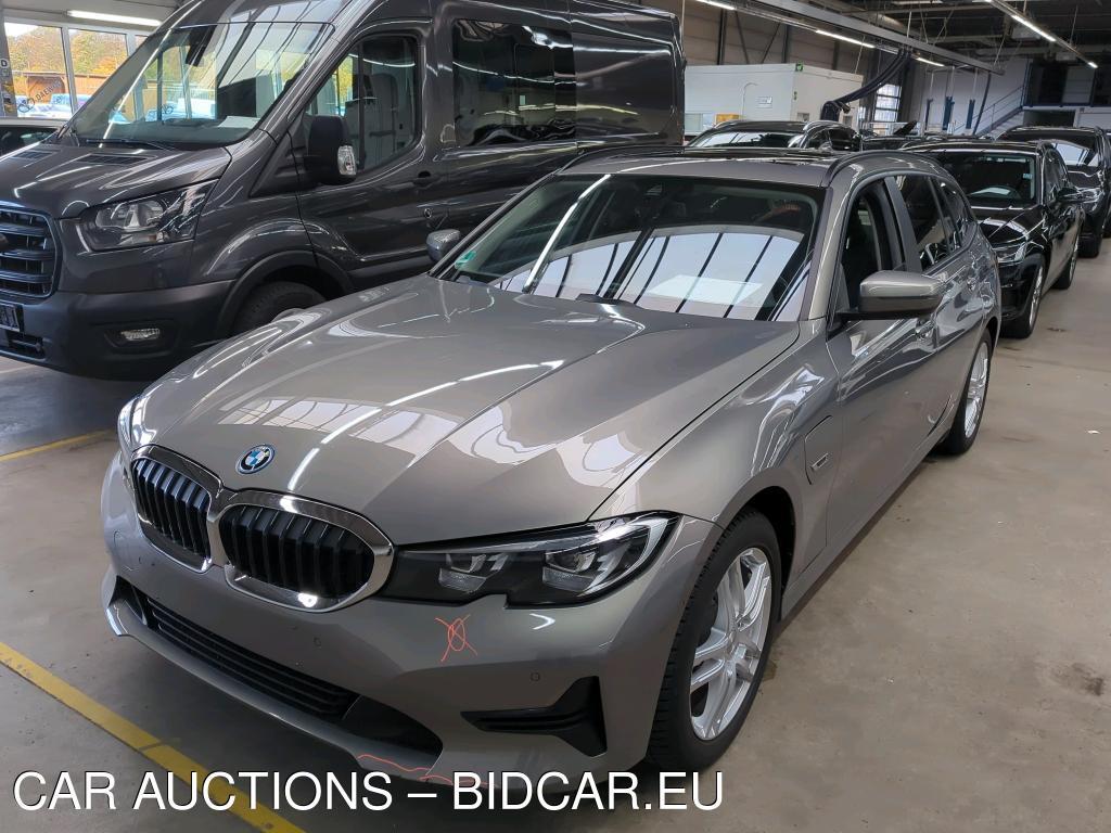 BMW 320e TOURING AUT. Advantage, 2022
