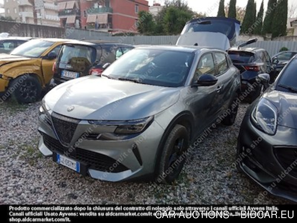 Alfa Romeo junior 1.2 136cv hybrid -