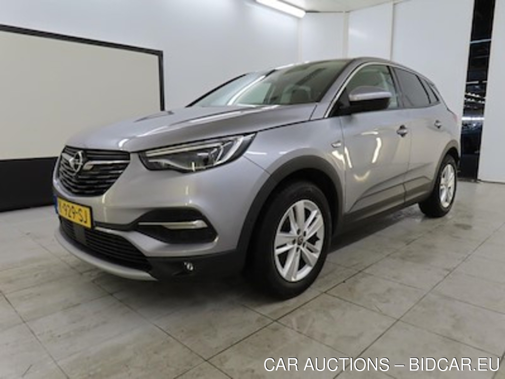 Opel Grandland X 1.2 Turbo S;S 96kW Bus. Executive 5d