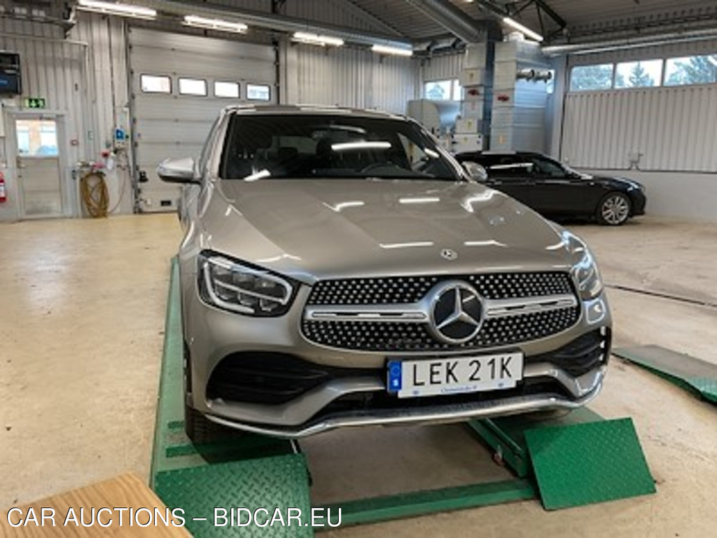 Mercedes-Benz Glc coupe 300 e Coupe 4MATIC AMG
