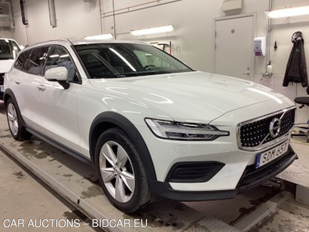 Volvo V60 cross country D4 AWD Cross Country Drag