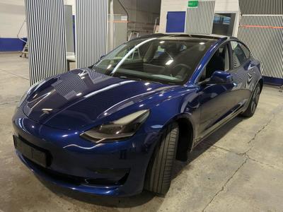 Tesla Model 3 STANDARD REICHWEITE PLUS HINTERRADANTRIEB, 2021