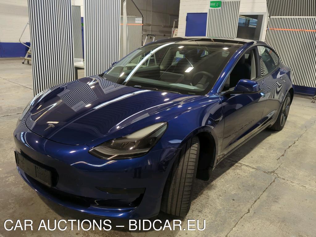 Tesla Model 3 STANDARD REICHWEITE PLUS HINTERRADANTRIEB, 2021