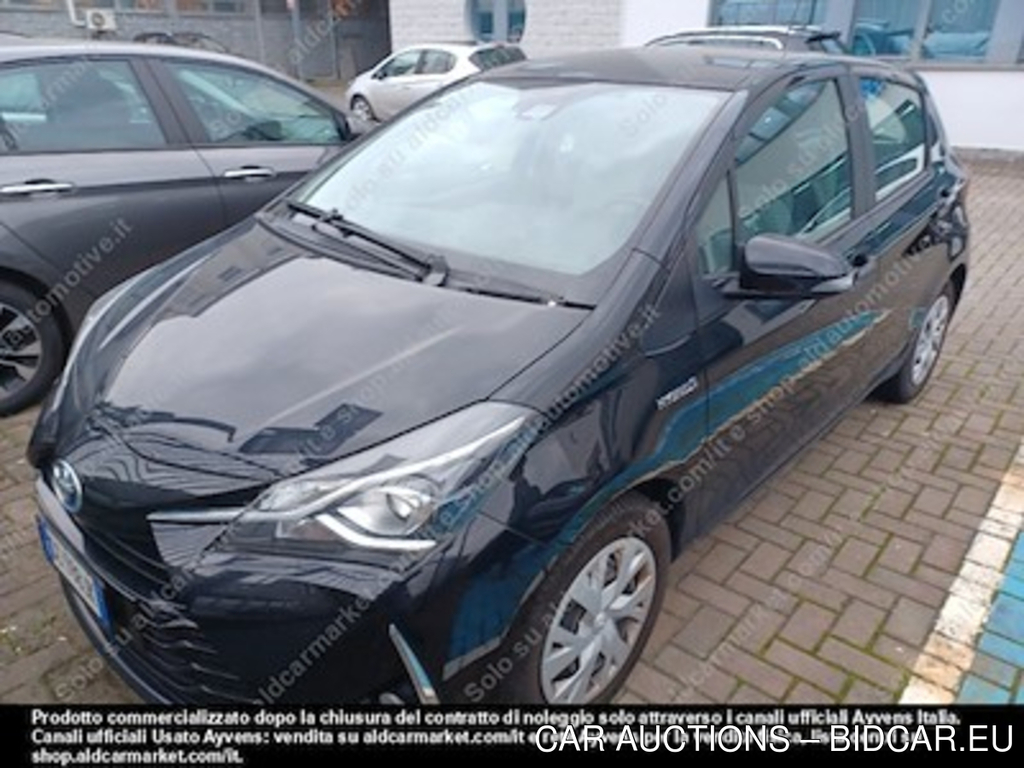 Toyota yaris PC 1.5 hybrid business -