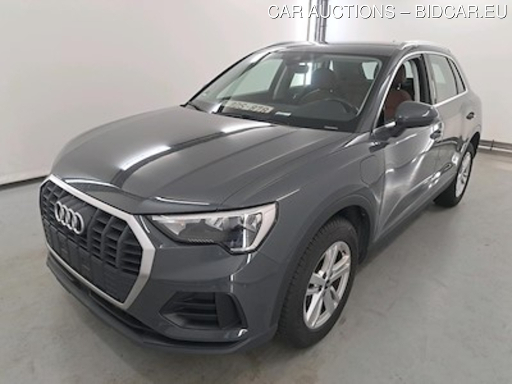 Audi Q3 1.4 45 TFSI E S TRONIC