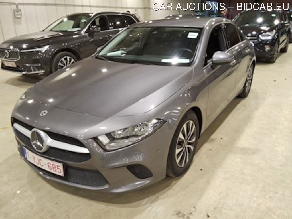 Mercedes-Benz Class A sedan diesel v177 A 180 d Business Solution