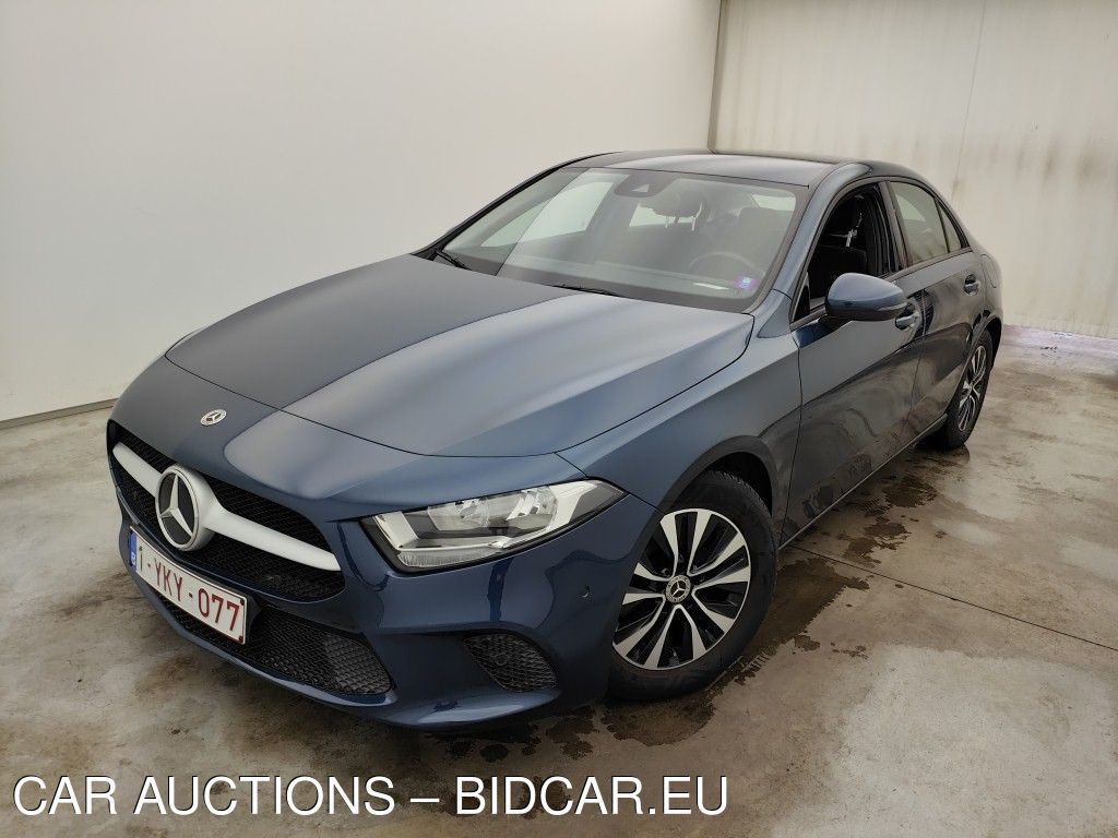 Mercedes A-klasse-lim-17 LIMOUSINE A 180D BUSINESS SOLUTION AUT. 4D, 2020