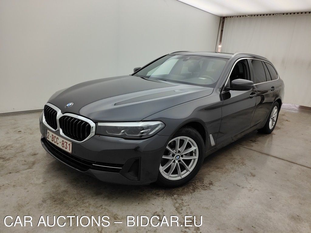 BMW Serie-5-touring REEKS TOURING 518D AUT. (100 KW) 5D, 2021