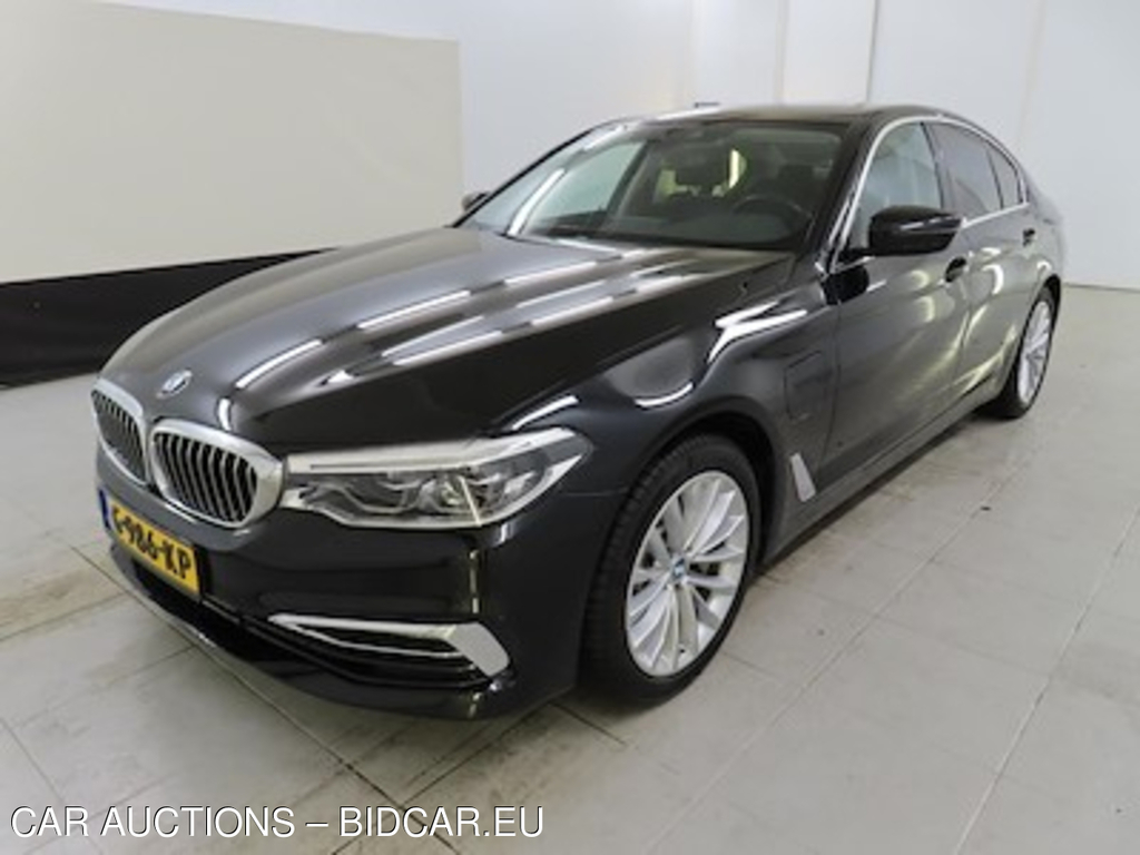 BMW 5 serie sedan 530e iPerformance High Executive Luxury