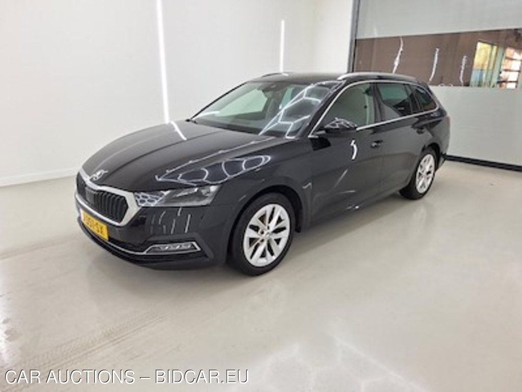 Skoda Octavia combi 1.5 TSI Greentech First Edition 5d