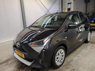 Toyota Aygo 1.0 VVT-i 53kW X-Play, 2020