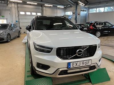 Volvo XC40 T5 AWD R-Design VOC Teknikpkt Pro Panorama Four-C Chassi