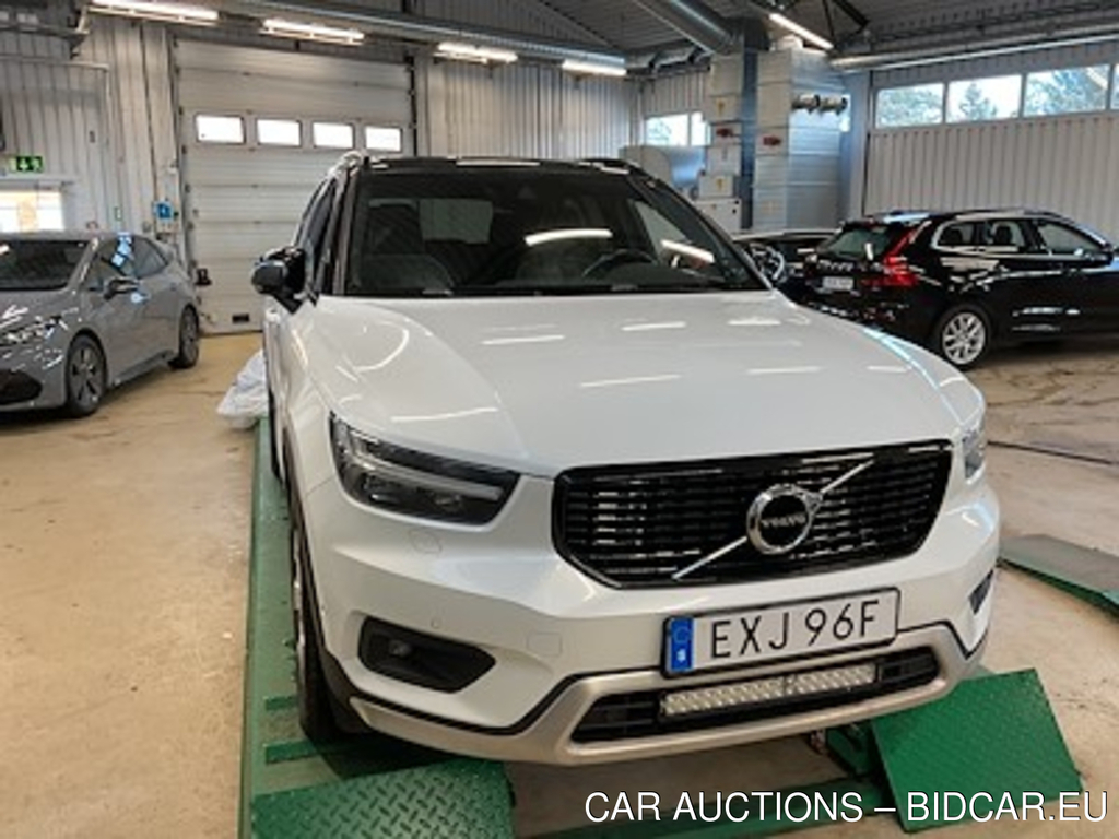 Volvo XC40 T5 AWD R-Design VOC Teknikpkt Pro Panorama Four-C Chassi