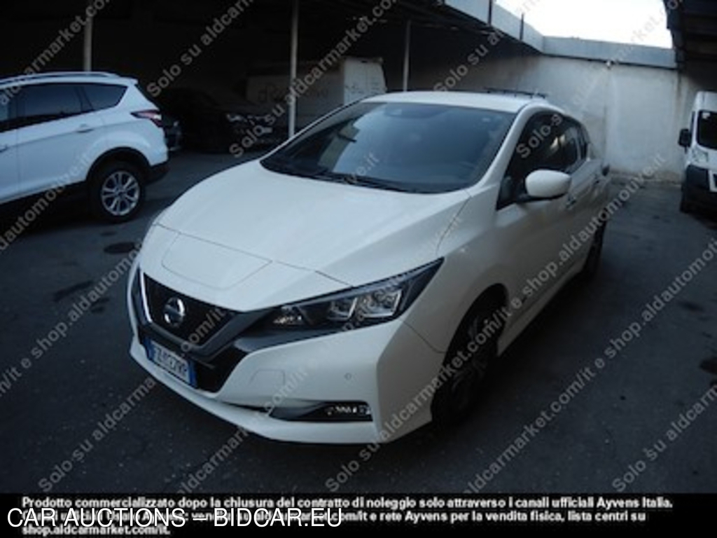 Nissan leaf business 40kwh hatchback 5-door -
