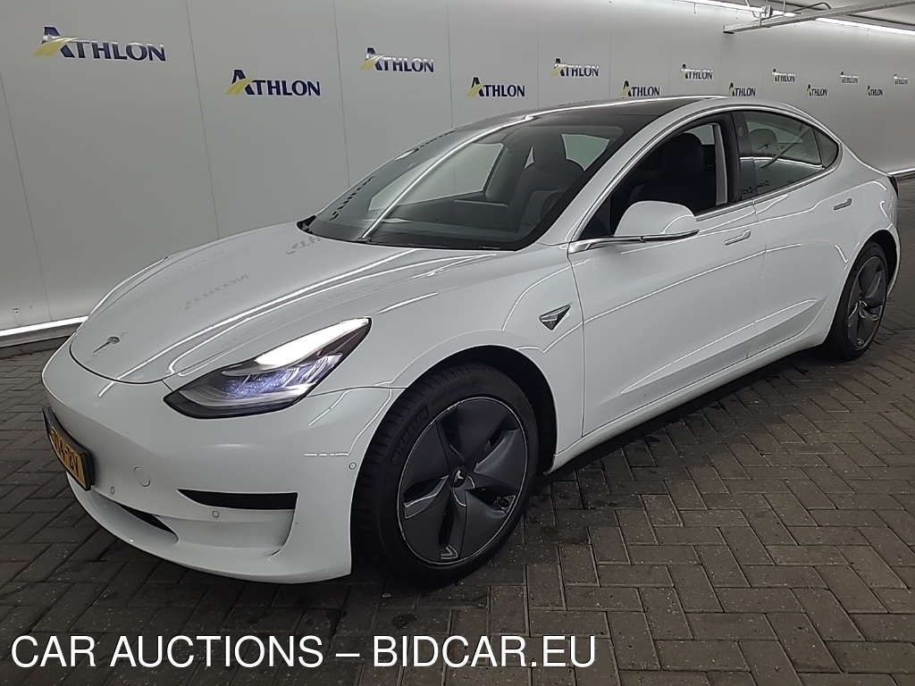 Tesla Model 3 STANDARD RANGE PLUS RWD 4D 225KW, 2020