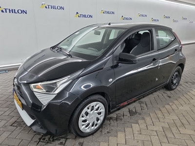 Toyota Aygo 1.0 VVT-I X-PLAY 5D 53KW, 2021
