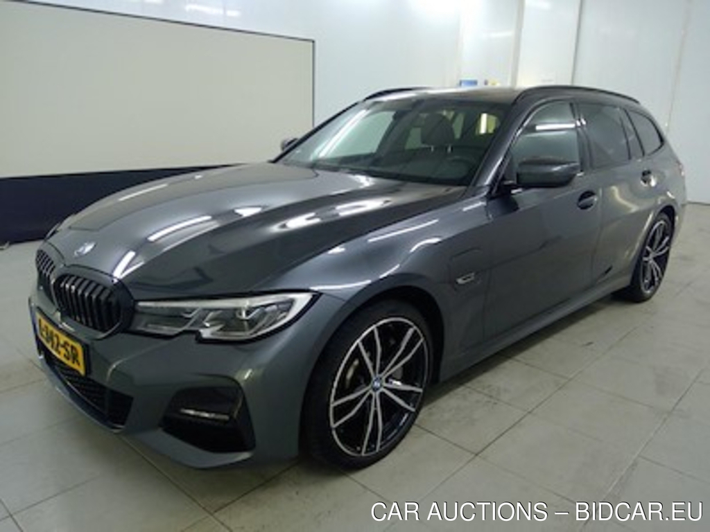 BMW 3 serie touring 330e Business Edition Plus M Sport 5d
