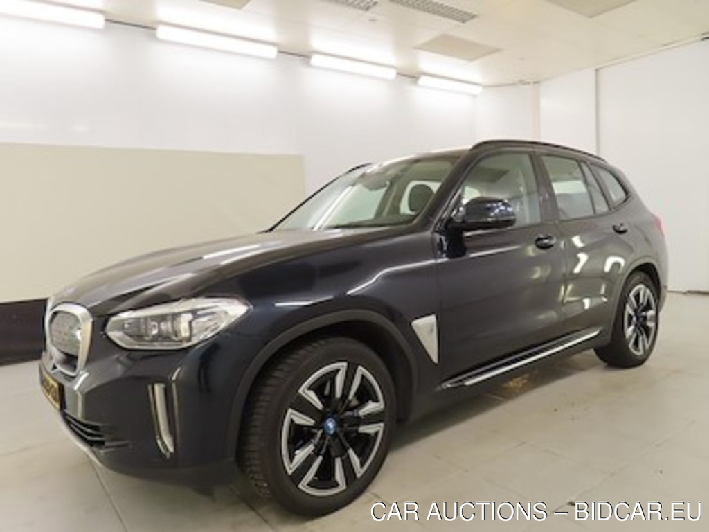 BMW Ix3 80kWh Executive 5d